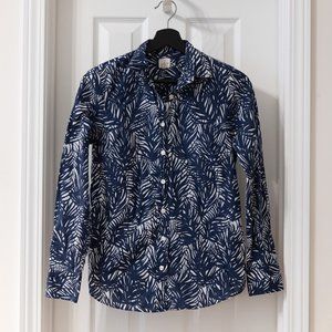 J. Crew "The Perfect Shirt" Womens Blue White Leaf Patterned Tapered Button Down